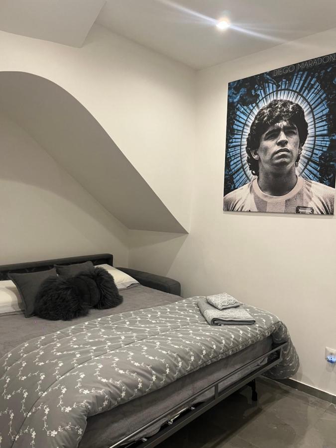 Villa El Barrio De D10 à Naples Extérieur photo